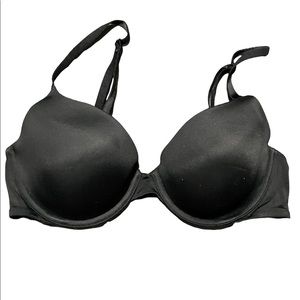 PINK BY VS BLACK BRA